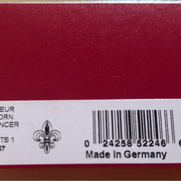 2013 Waterford Crystal Fleur de Lis Ornament - Picture 4 of 5